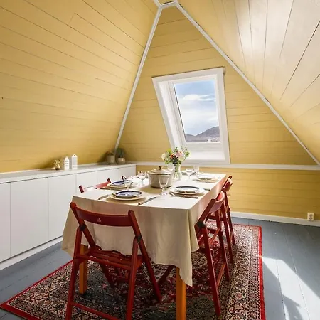 Σπίτι διακοπών Dinbnb Homes L 100 Meters From Floybanen L A Rare Experience Μπέργκεν