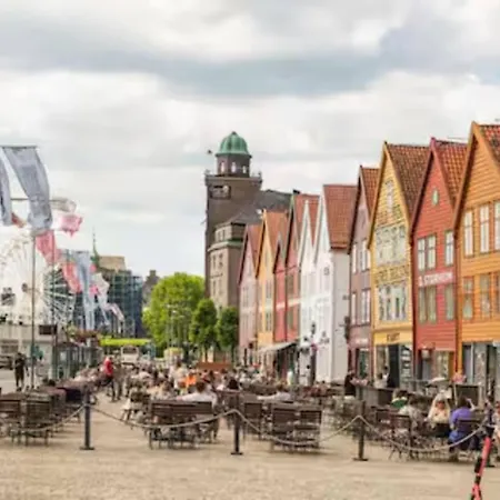 Feriehus Dinbnb Homes L 100 Meters From Floybanen L A Rare Experience